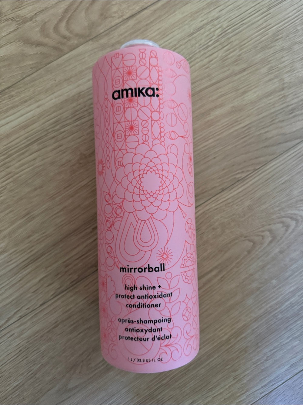 amika: mirrorball High Shine + Protect Antioxidant Conditioner